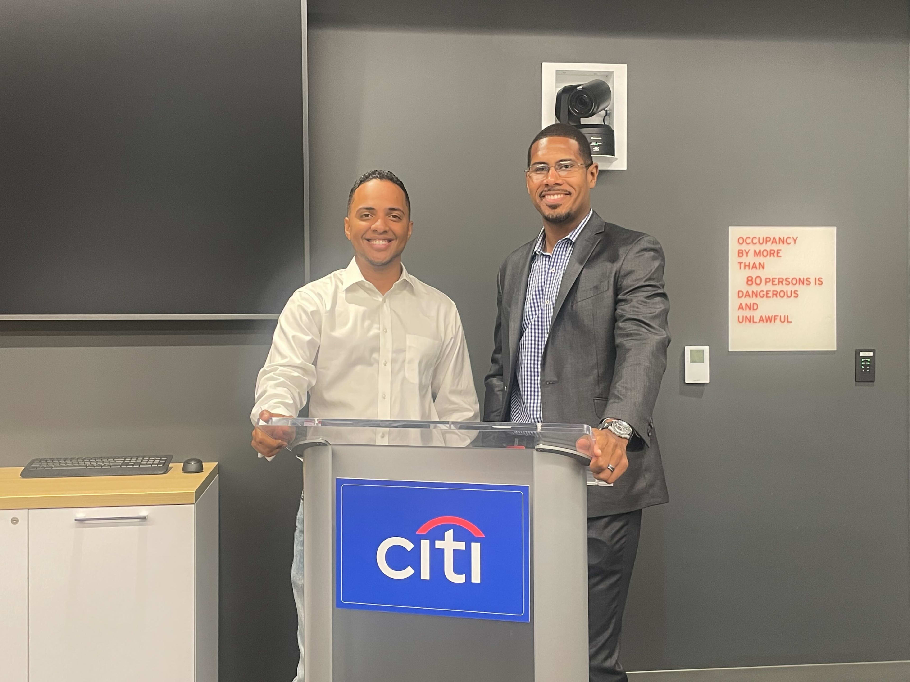 Group Photo of Linearb Employees